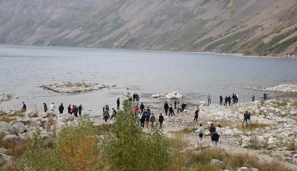 Niğdeli öğrencilerden Nemrut Gölü ziyareti 