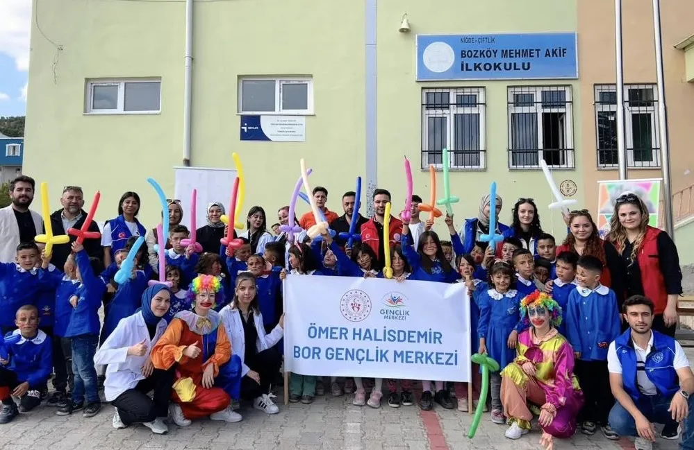 Gönüllü Makas Projesi ile çocukların saç bakımı yapıldı