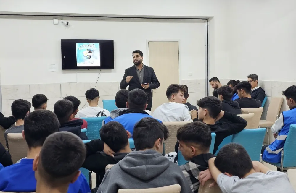 Bor’da pansiyon sohbetleri devam ediyor