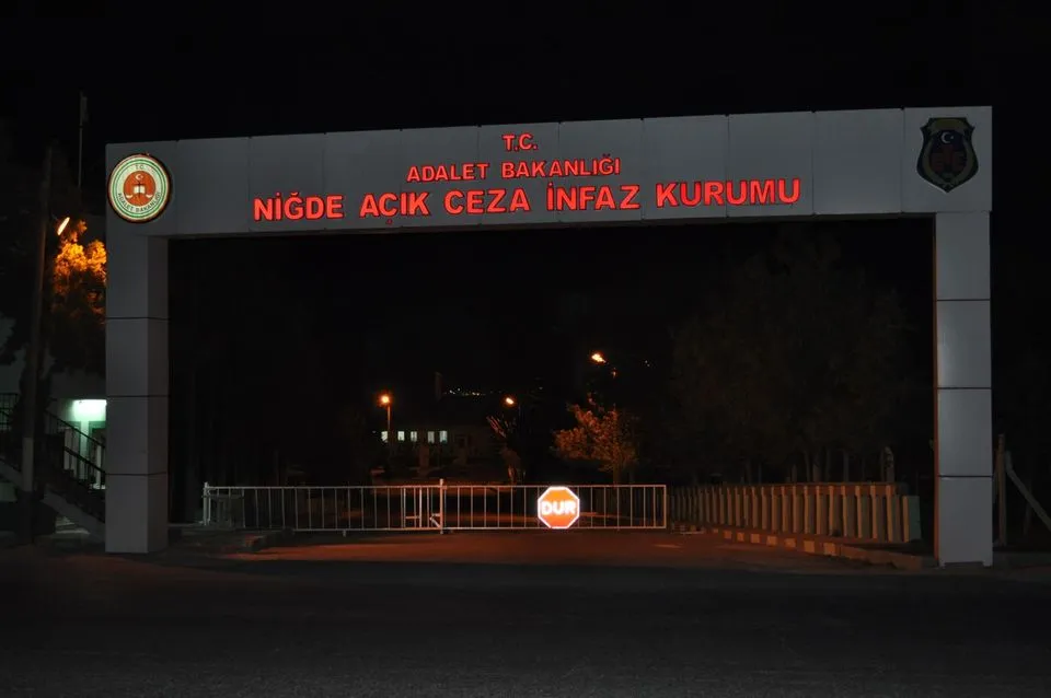 Niğde’de 2 mahkum firar etti