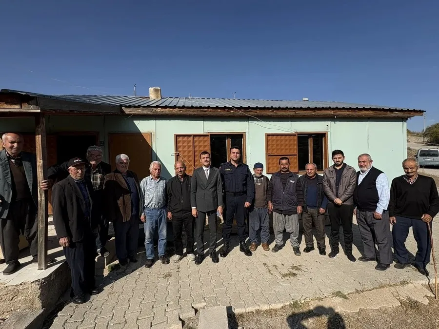 ULUKIŞLA KAYMAKAMI GÖKÇE KÖY ZİYARETLERİNDE VATANDAŞLARLA BULUŞTU
