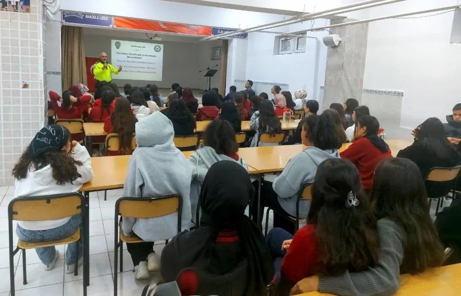 Niğde’de öğrencilere trafik eğitimi verildi