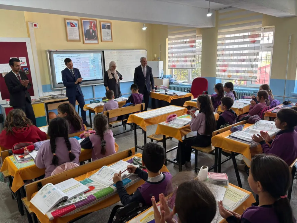 Kaymakam Gökçe, İnkılap İlkokulu’nu Ziyaret Ederek Eğitim Faaliyetlerini İnceledi