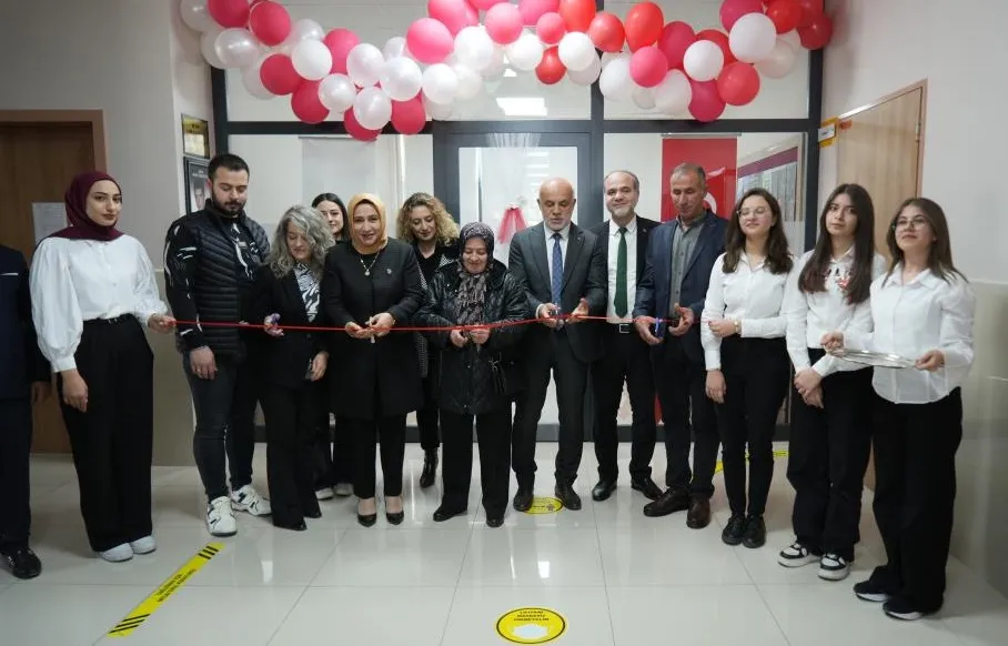 Şehit Yusuf Bozkurt ve Şehit Halit Ergüven’in adları bu okulda yaşatılıyor