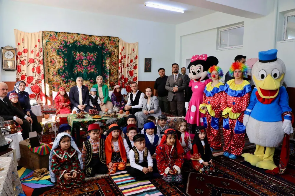 Vali Çelik ve Eşi, Asım ve Zeynep Ecemiş İlkokulu Öğrencileriyle Buluştu