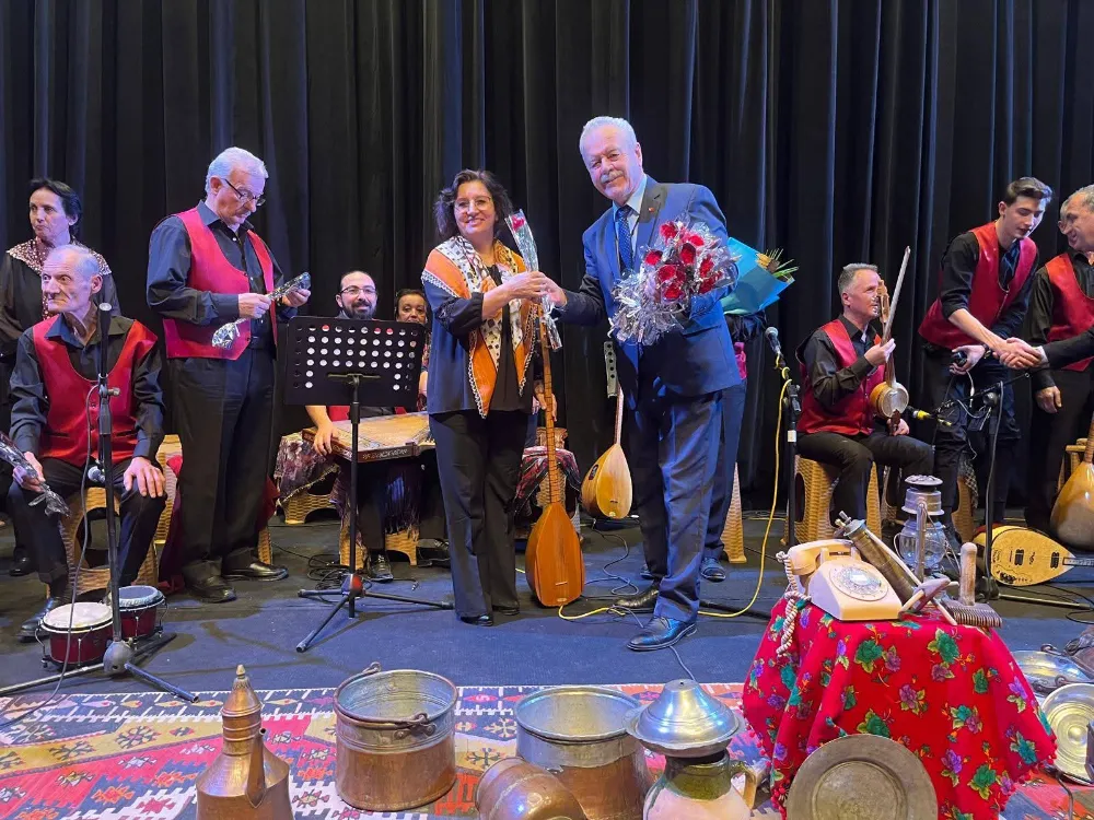 Bor Balkan Türklerinden Görkemli 