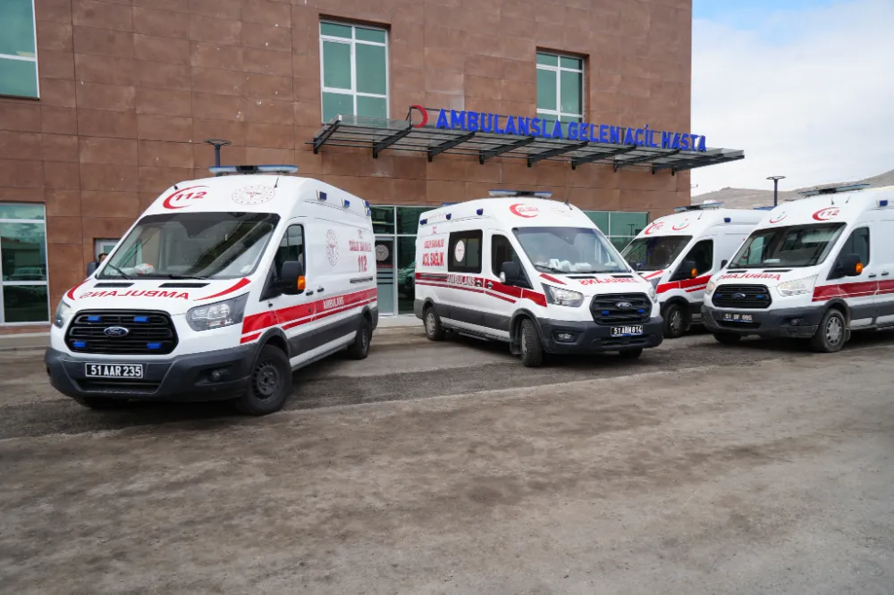 Niğde’de Kontrolden Çıkan Otomobil Takla Attı: 1 ölü 3 yaralı