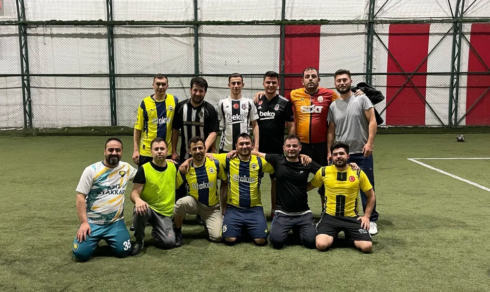 Yazla Birlikte Halı Saha Sezonu Açıldı: Niğdeli Arkadaşlardan Futbol Şöleni