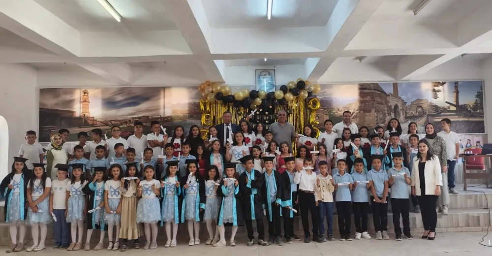Alay İlkokulu 4. Sınıf Öğrencilerinden Muhteşem Mezuniyet Coşkusu