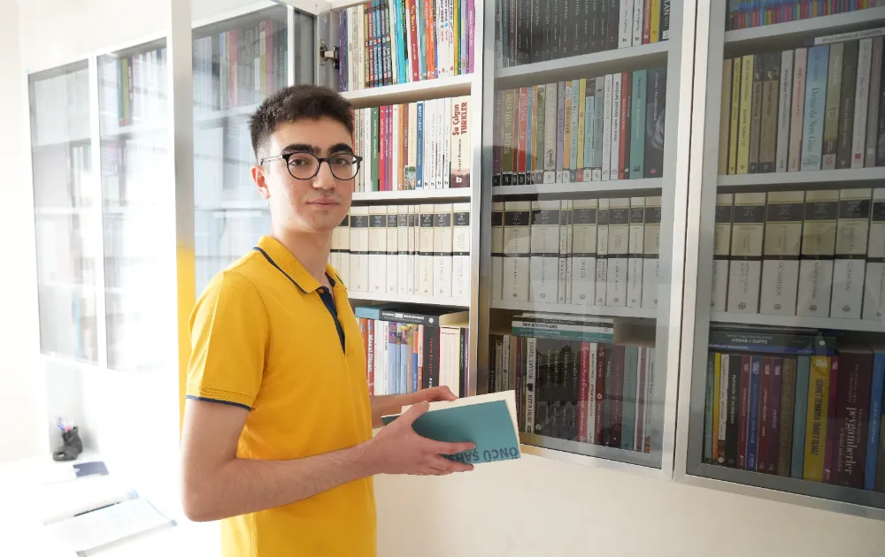 Telefonu bıraktı, planlı çalıştı: YKS