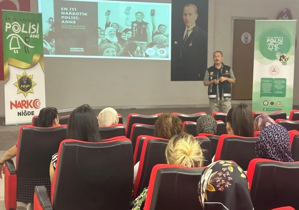 Niğde’de bin 430 kişiye uyuşturucuyla mücadele eğitimi verildi