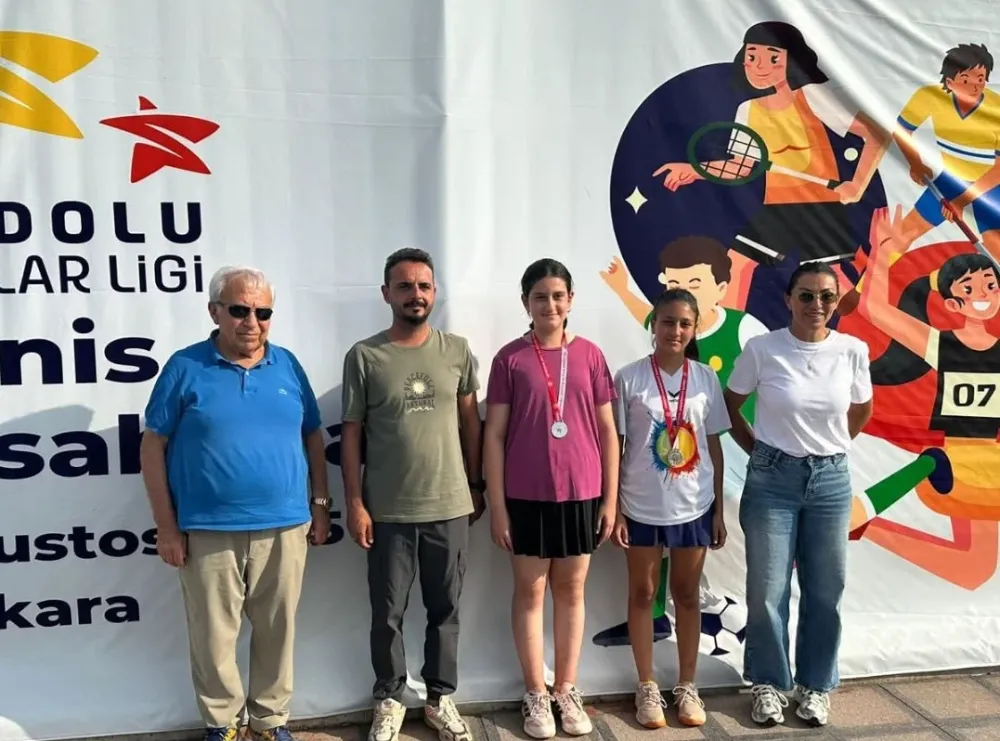 Niğde Kız Tenis Takımı, Analig